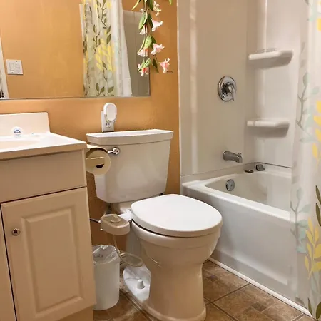 Affordable Private Room With Pool Access And Free Parking Near Zoo And Beaches San Diego Exterior photo