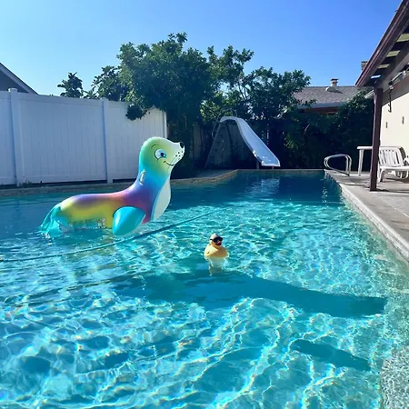 Affordable Private Room With Pool Access And Free Parking Near Zoo And Beaches San Diego Exterior photo