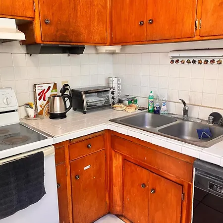 Affordable Private Room With Pool Access And Free Parking Near Zoo And Beaches San Diego Exterior photo