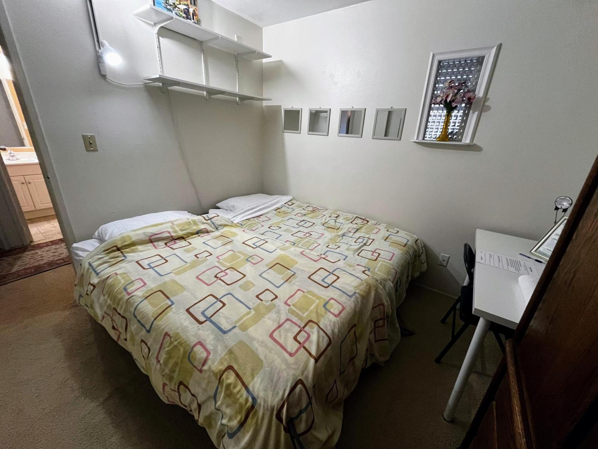 Affordable Private With Pool Access And Free Parking Near Zoo And Beaches * San Diego